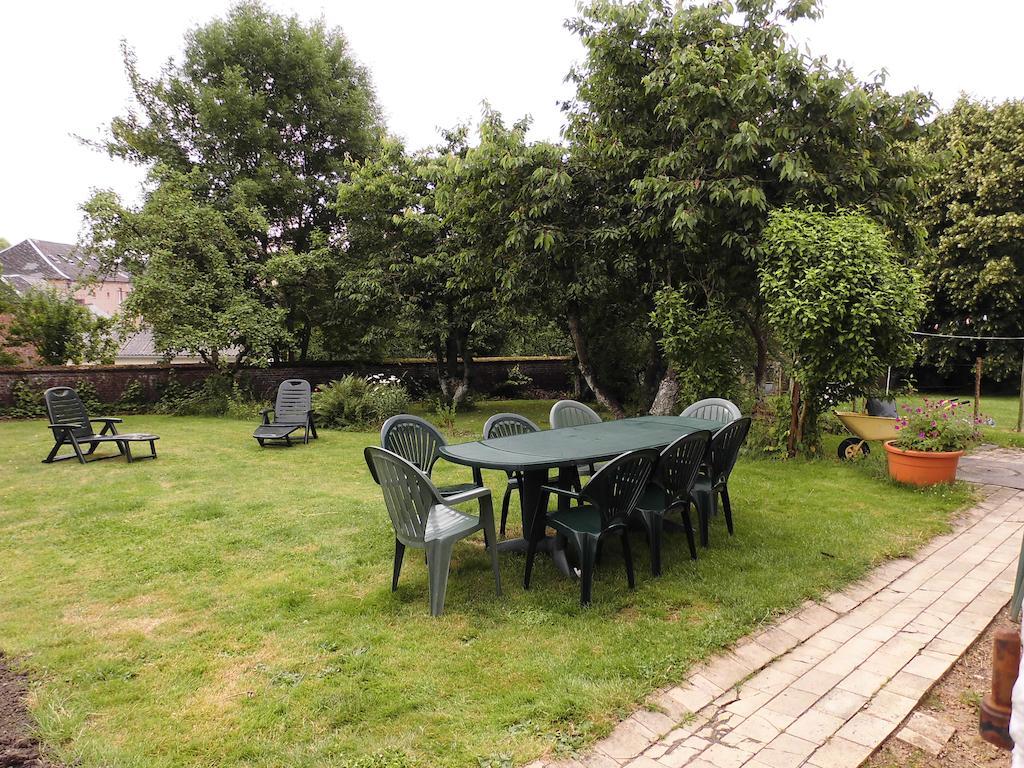 La Demeure Avesnoise Bed & Breakfast Wignehies Exterior photo